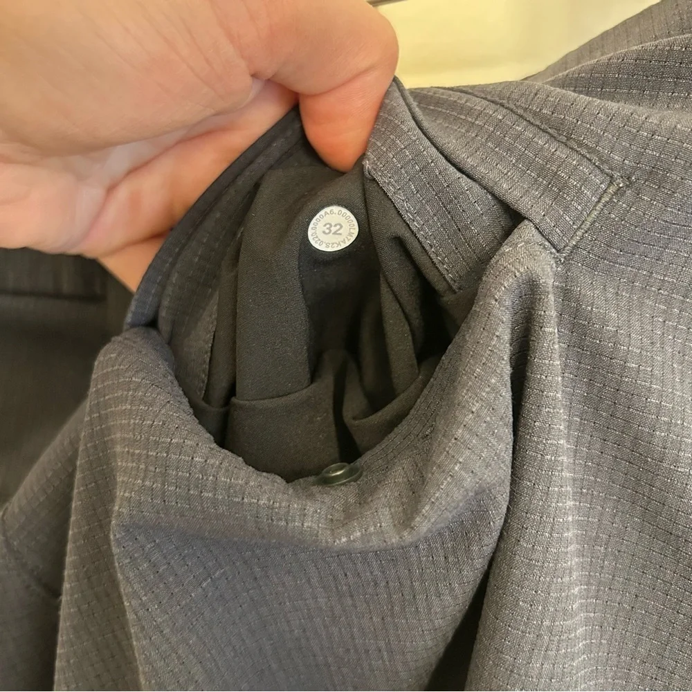 Lululemon Athletica Commission Classic Fit Warpstreme Shorts Checkered Gray 32